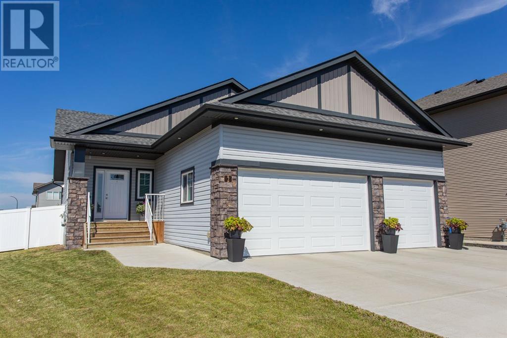 2 Traynor Close, red deer, Alberta