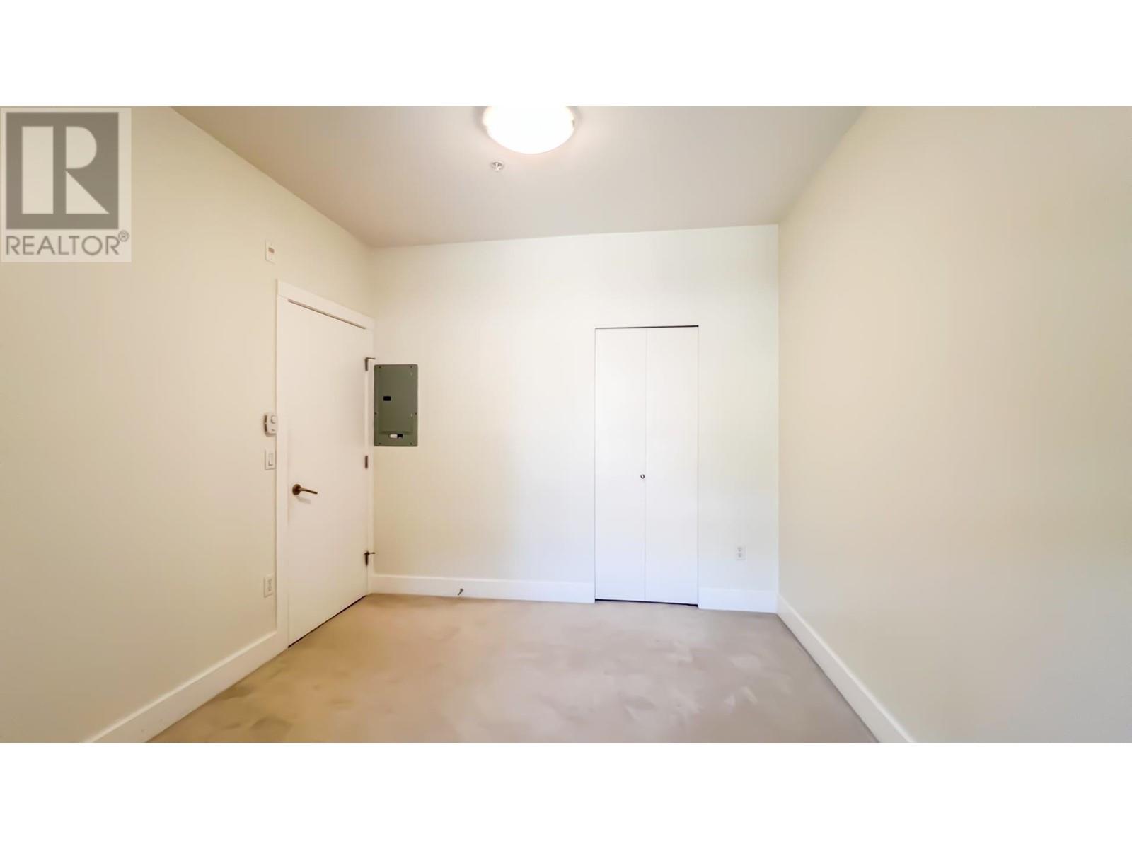 Listing Picture 22 of 22 : 213 5928 BIRNEY AVENUE, Vancouver / 溫哥華 - 魯藝地產 Yvonne Lu Group - MLS Medallion Club Member