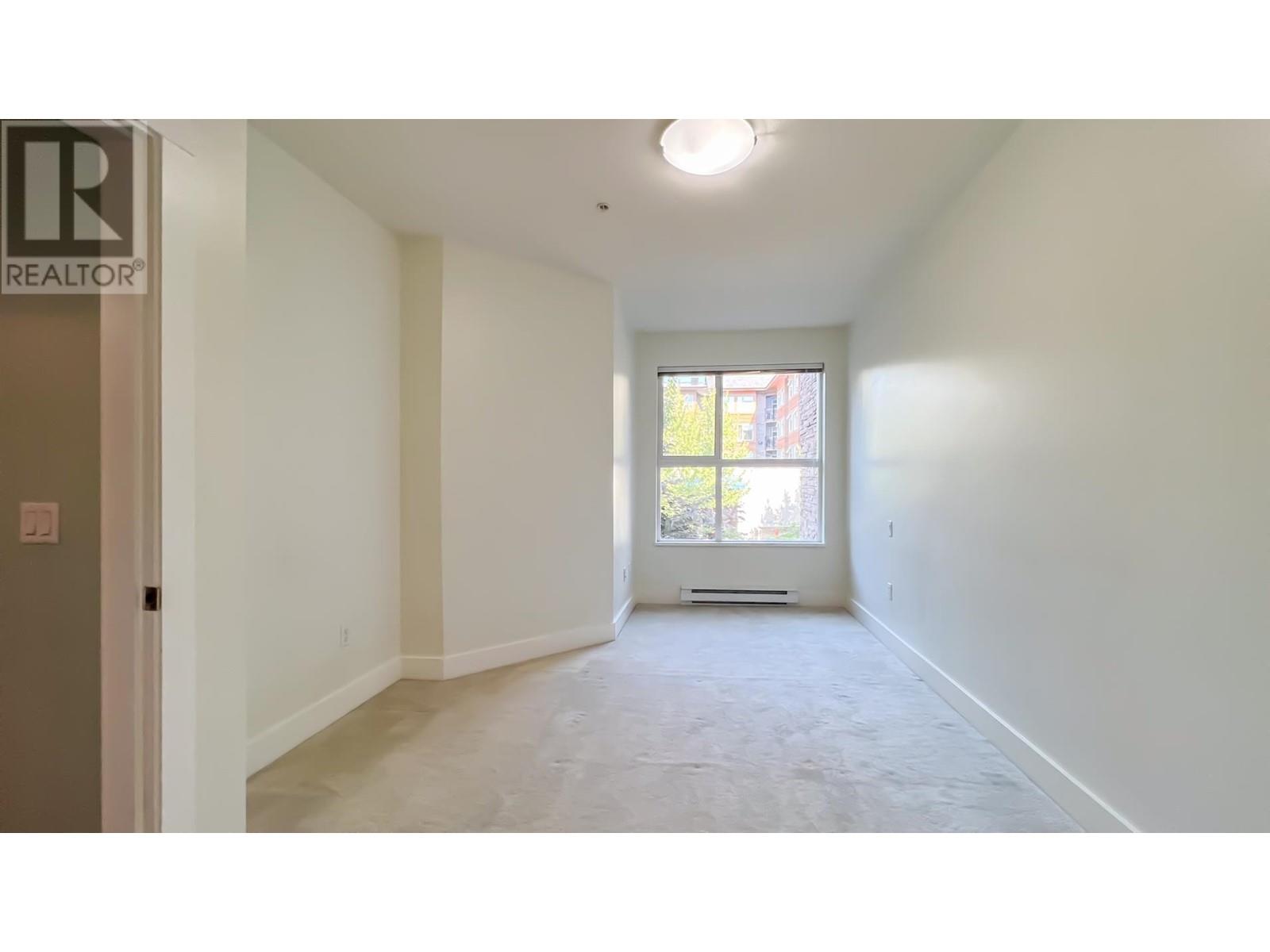 Listing Picture 9 of 22 : 213 5928 BIRNEY AVENUE, Vancouver / 溫哥華 - 魯藝地產 Yvonne Lu Group - MLS Medallion Club Member