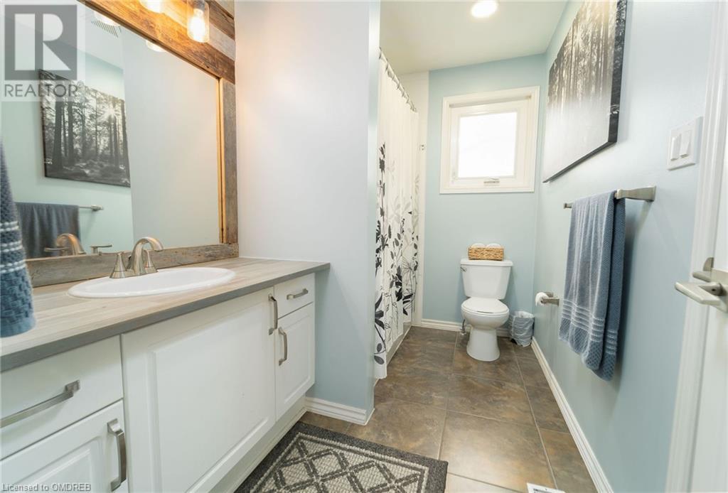 7657 Trackview Street, Niagara Falls, Ontario  L2H 2Z6 - Photo 23 - 40633816