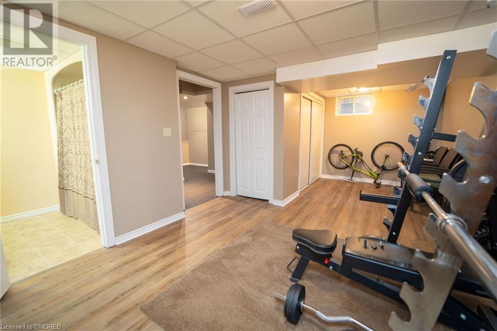 7657 Trackview Street, Niagara Falls, Ontario  L2H 2Z6 - Photo 28 - 40633816