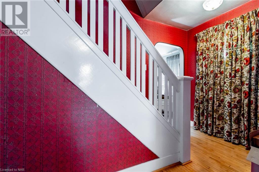 5740 Drummond Road, Niagara Falls, Ontario  L2G 4L5 - Photo 6 - 40632804