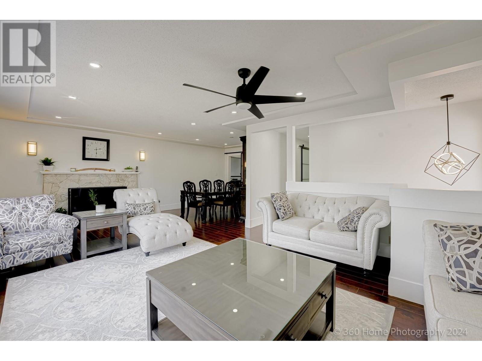 Listing Picture 3 of 21 : 4271 DANFORTH DRIVE, Richmond / 烈治文 - 魯藝地產 Yvonne Lu Group - MLS Medallion Club Member