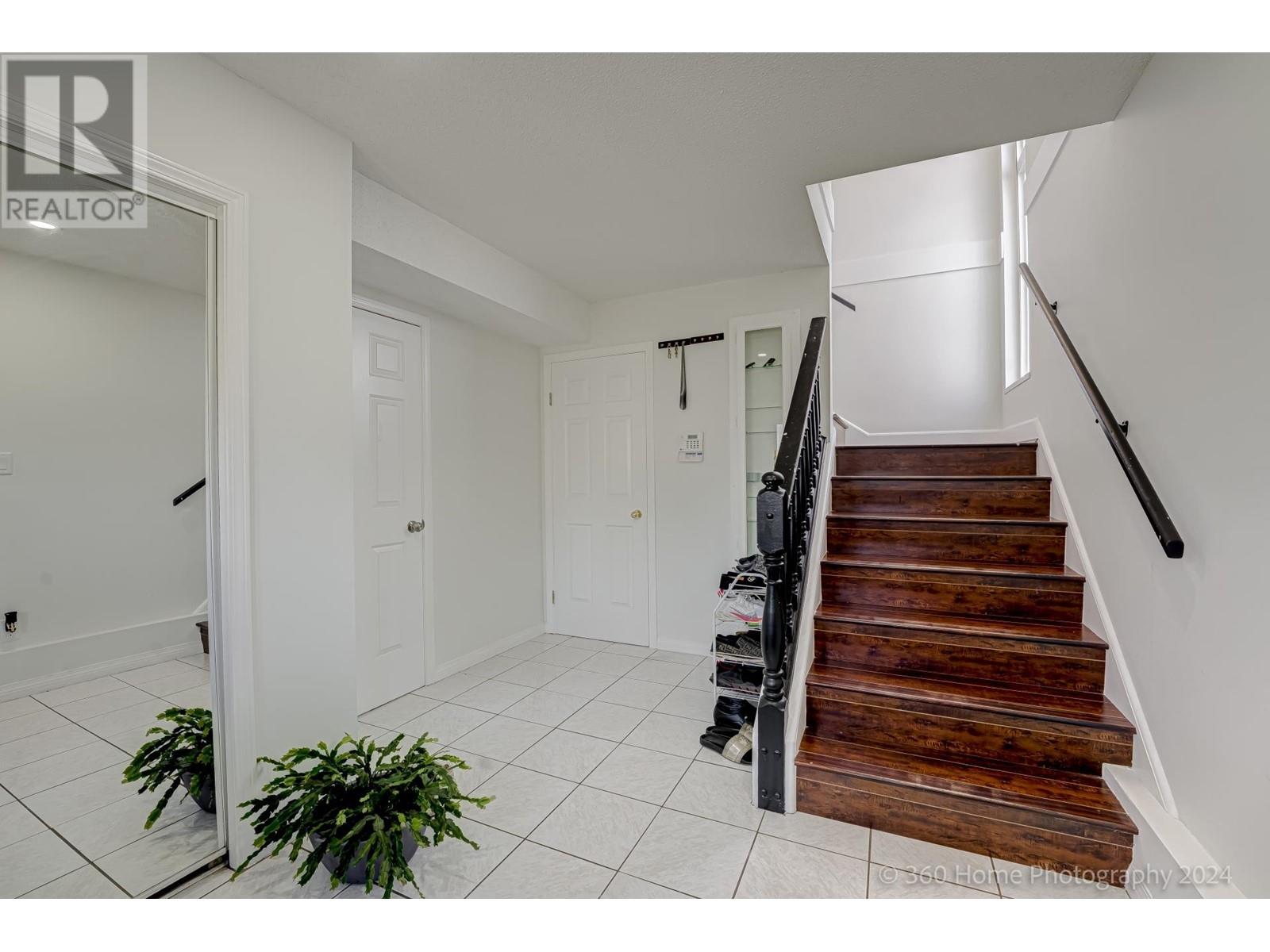 Listing Picture 11 of 21 : 4271 DANFORTH DRIVE, Richmond / 烈治文 - 魯藝地產 Yvonne Lu Group - MLS Medallion Club Member