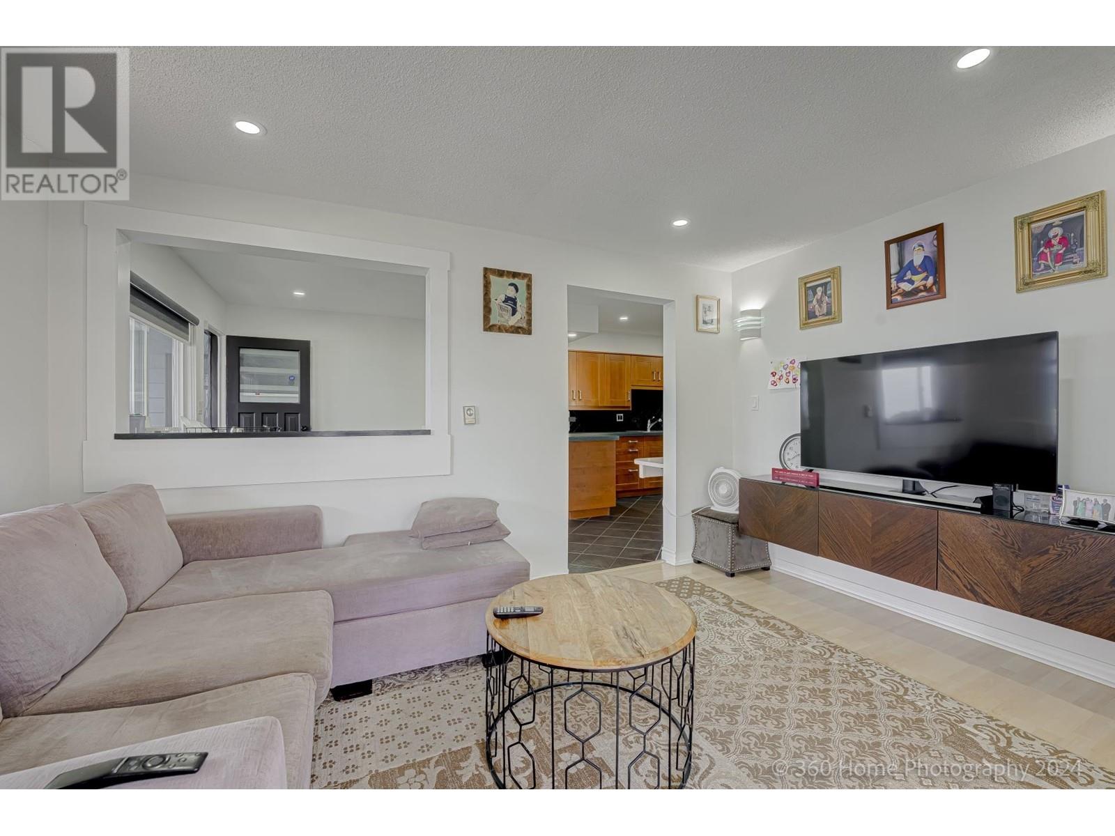 Listing Picture 4 of 21 : 4271 DANFORTH DRIVE, Richmond / 烈治文 - 魯藝地產 Yvonne Lu Group - MLS Medallion Club Member