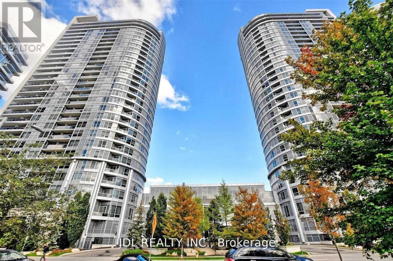 1804 - 151 Village Green Square, Toronto (Agincourt South-Malvern West), Ontario  M1S 0K5 - Photo 1 - E9254977