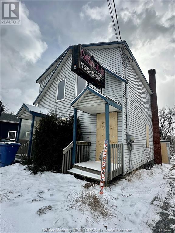 198 Victoria, Edmundston, New Brunswick  E3V 2H9 - Photo 5 - M161637