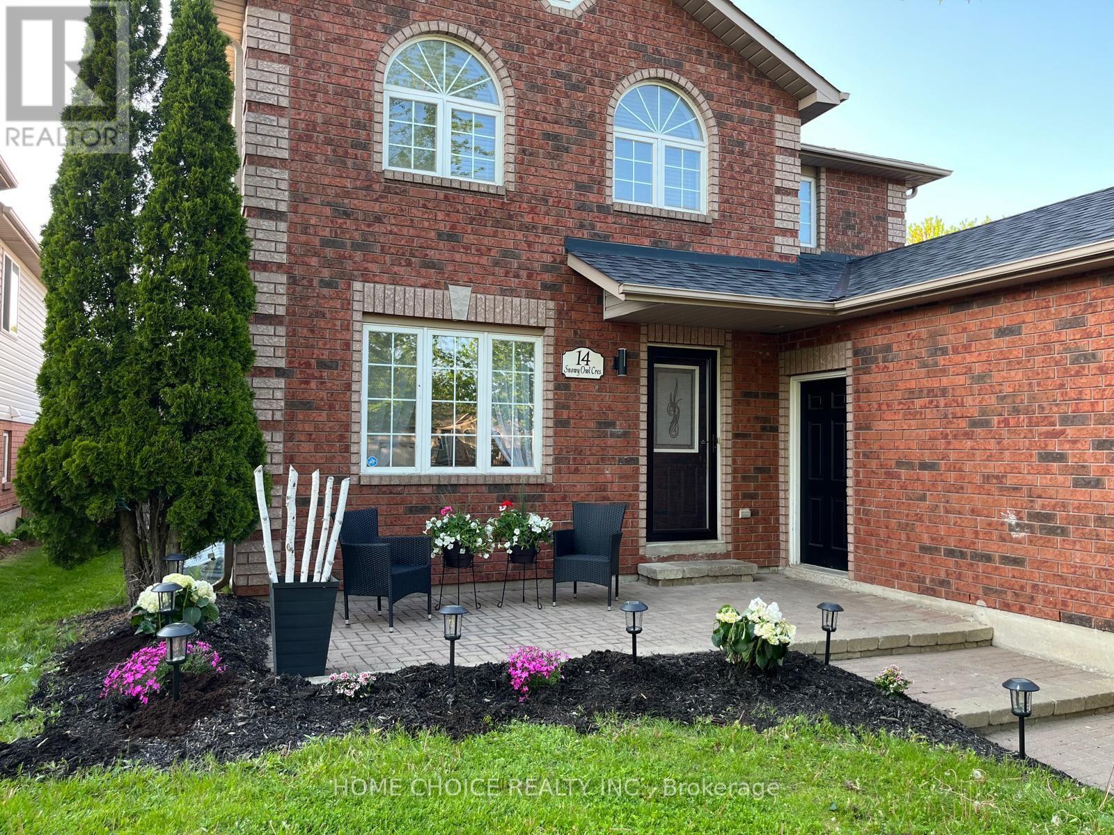 14 Snowy Owl Crescent, Barrie (Little Lake), Ontario  L4M 6P4 - Photo 2 - S9254841