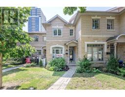 17 - 17 Hounslow Avenue, Toronto, Ca