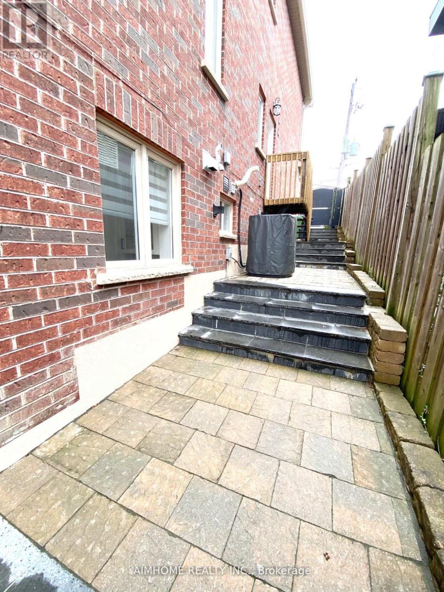 (Lower) - 225 Maxwell Street, Toronto (Bathurst Manor), Ontario  M3H 5B8 - Photo 3 - C9255122