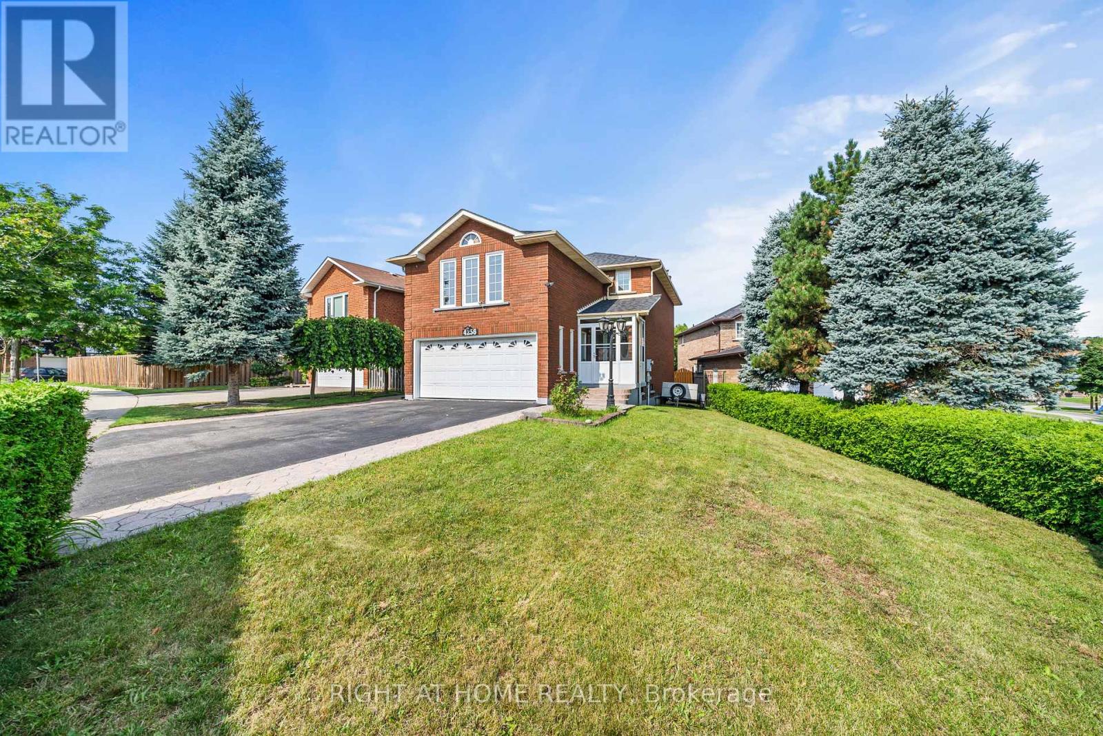 4256 ELORA DRIVE, mississauga (creditview), Ontario