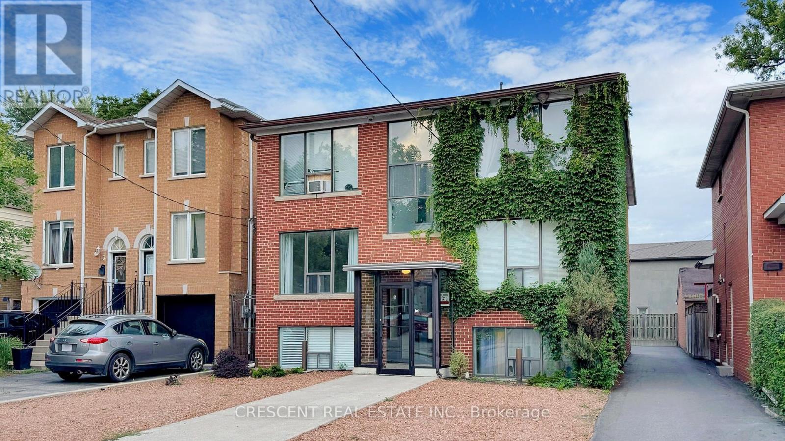 4 - 5 Cliff Street, Toronto, Ontario  M6N 4L5 - Photo 1 - W9255218