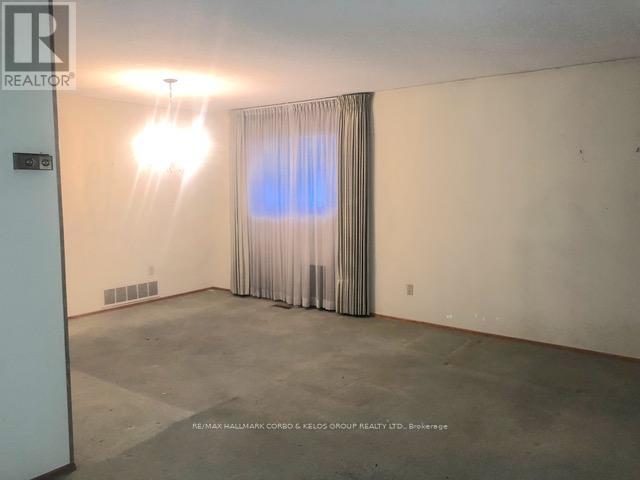 2662 Kinnerton Crescent, Mississauga (Sheridan), Ontario  L5K 2B2 - Photo 3 - W9255427