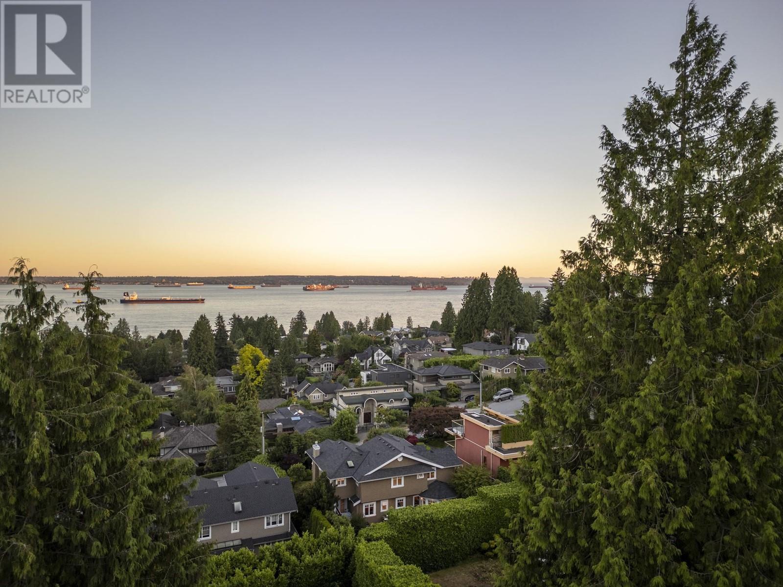 2531 Mathers Avenue, West Vancouver, British Columbia  V7V 2J2 - Photo 33 - R2915632