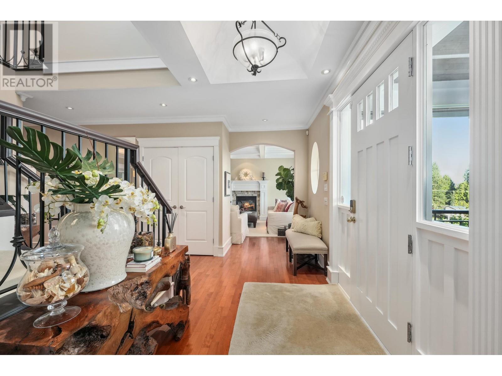 Property at 2531 MATHERS AVENUE image 4