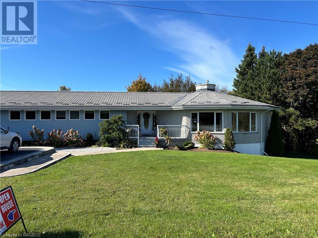 15 Isthmus Bay Road, Lion's Head, Ontario  N0H 1W0 - Photo 1 - 40633880