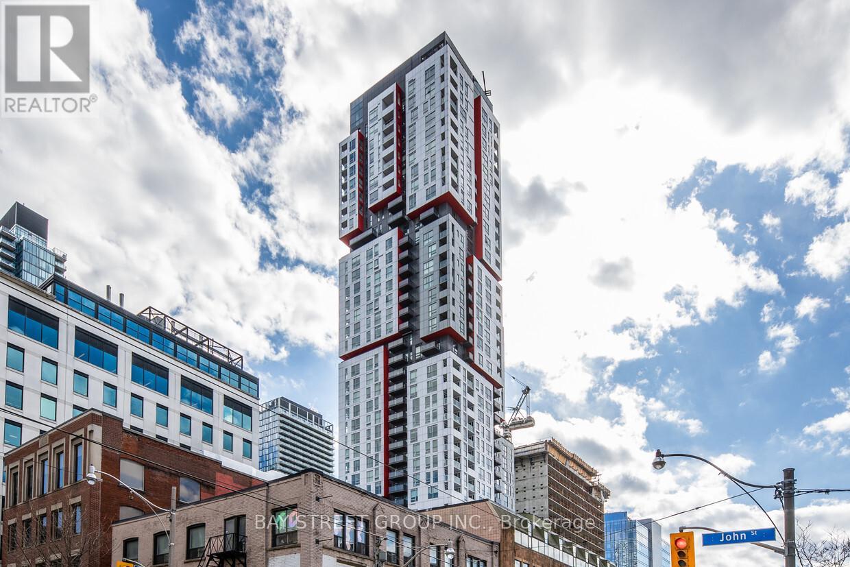 409 - 318 Richmond Street W, Toronto (Waterfront Communities), Ontario  M5V 1X2 - Photo 1 - C9255754