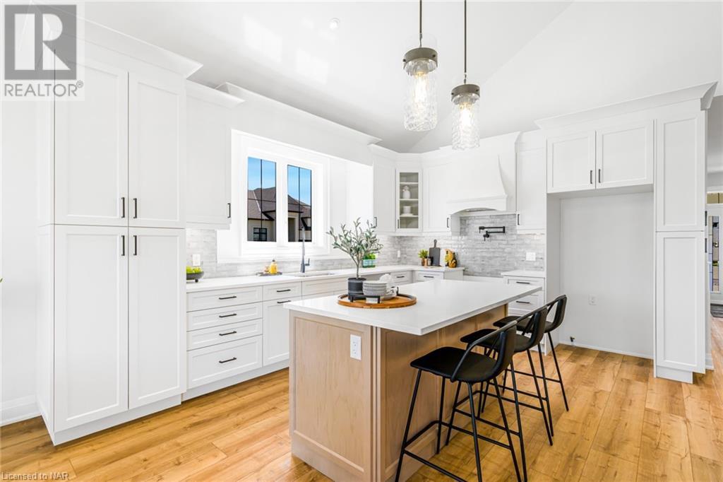 7490 Sherrilee Crescent, Niagara Falls, Ontario  L2H 2Y6 - Photo 12 - 40616880