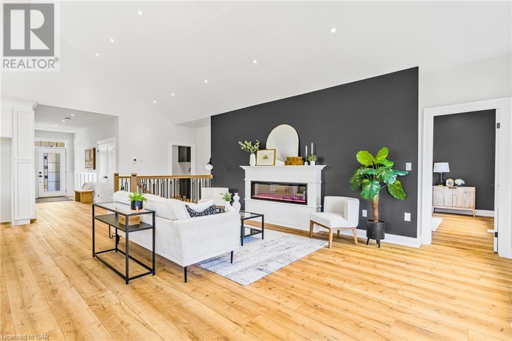 7490 Sherrilee Crescent, Niagara Falls, Ontario  L2H 2Y6 - Photo 16 - 40616880