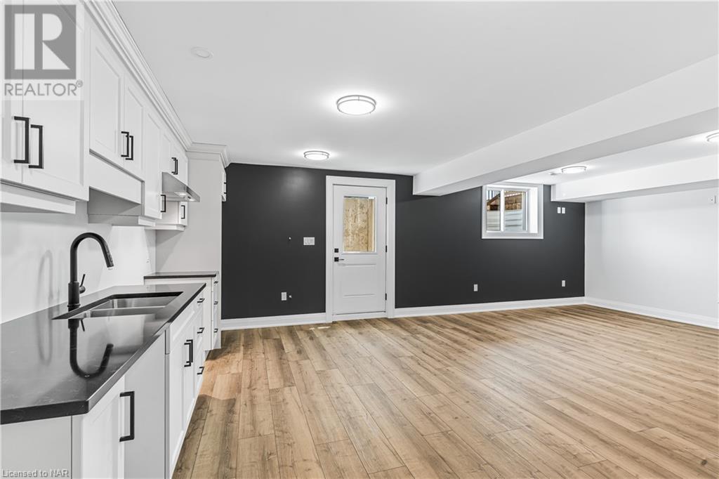 7490 Sherrilee Crescent, Niagara Falls, Ontario  L2H 2Y6 - Photo 28 - 40616880