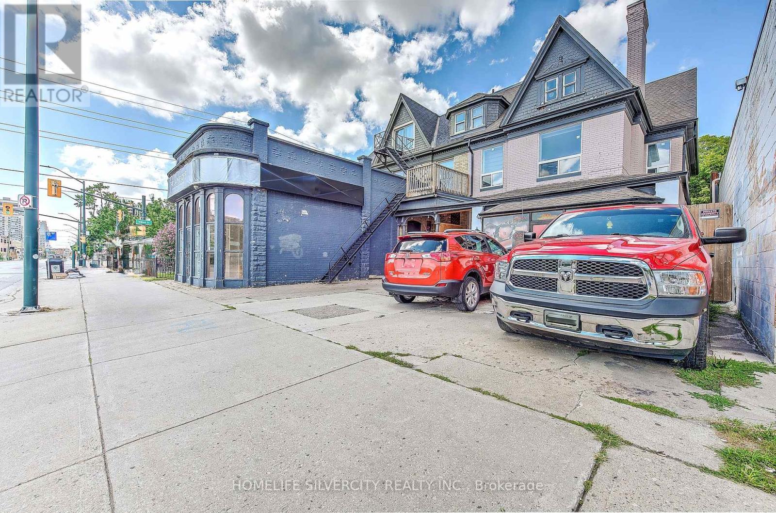 544 Dundas Street E, London, Ontario  N6B 1W8 - Photo 1 - X9255855