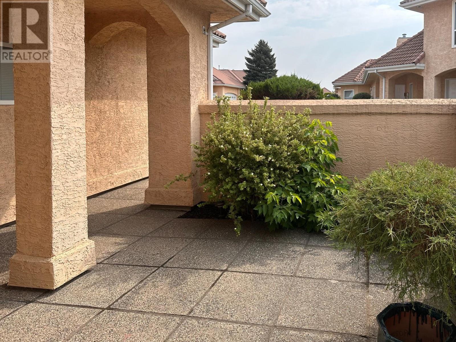 101-45 Hudsons Bay Trail, Kamloops, British Columbia  V2C 6N5 - Photo 15 - 180372