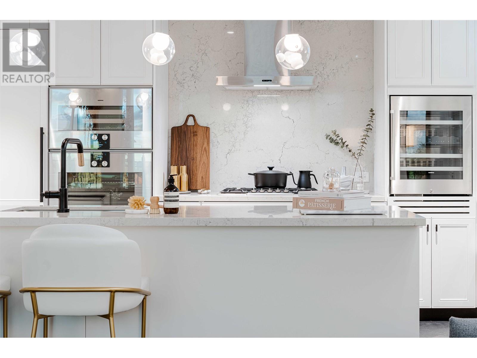 Listing Picture 5 of 28 : 403 2096 W 47TH AVENUE, Vancouver / 溫哥華 - 魯藝地產 Yvonne Lu Group - MLS Medallion Club Member