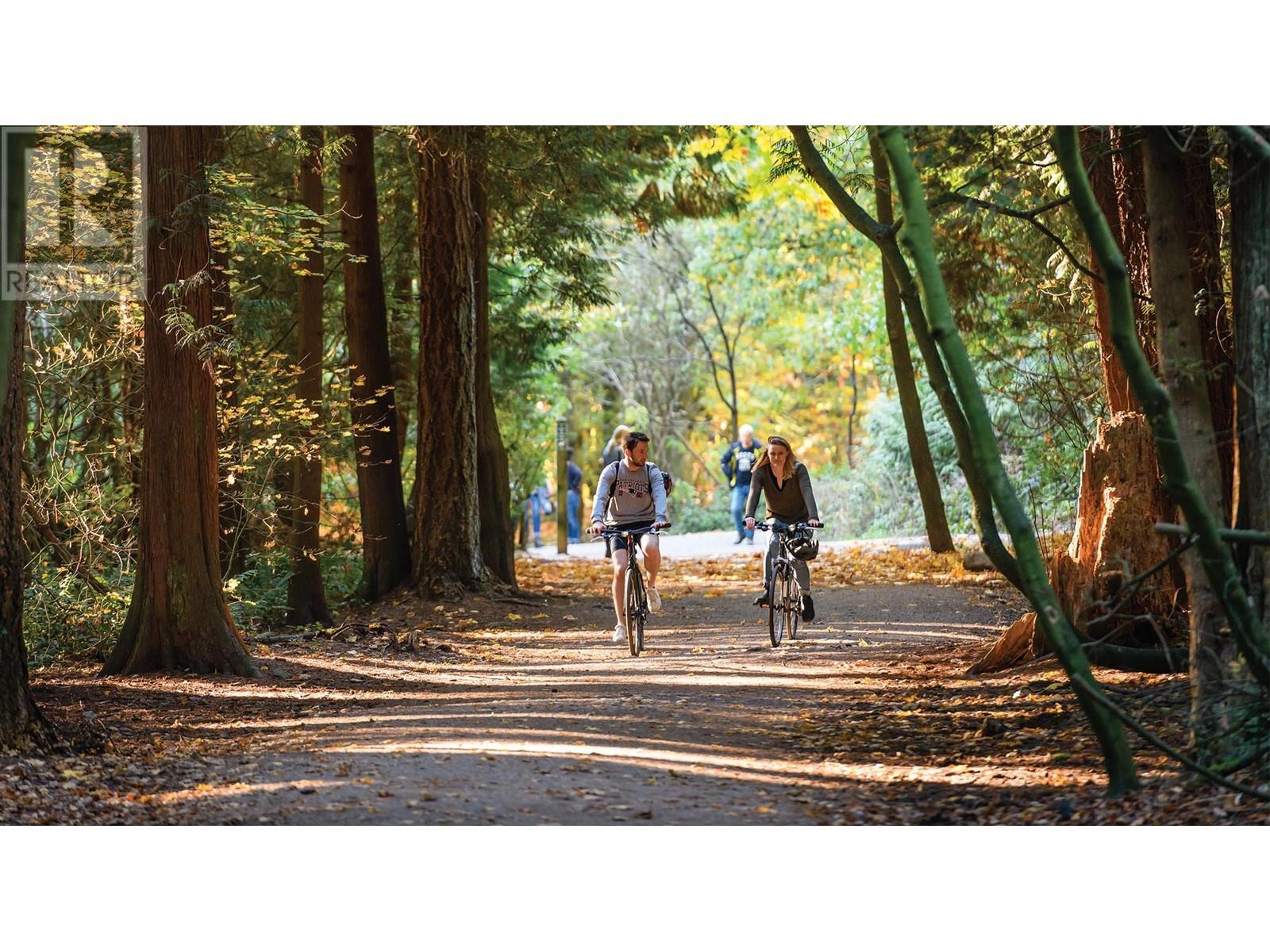 Listing Picture 25 of 28 : 403 2096 W 47TH AVENUE, Vancouver / 溫哥華 - 魯藝地產 Yvonne Lu Group - MLS Medallion Club Member