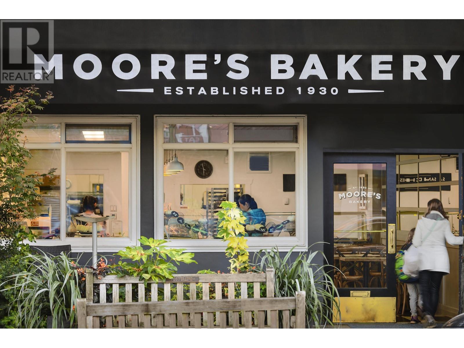 Listing Picture 18 of 28 : 403 2096 W 47TH AVENUE, Vancouver / 溫哥華 - 魯藝地產 Yvonne Lu Group - MLS Medallion Club Member