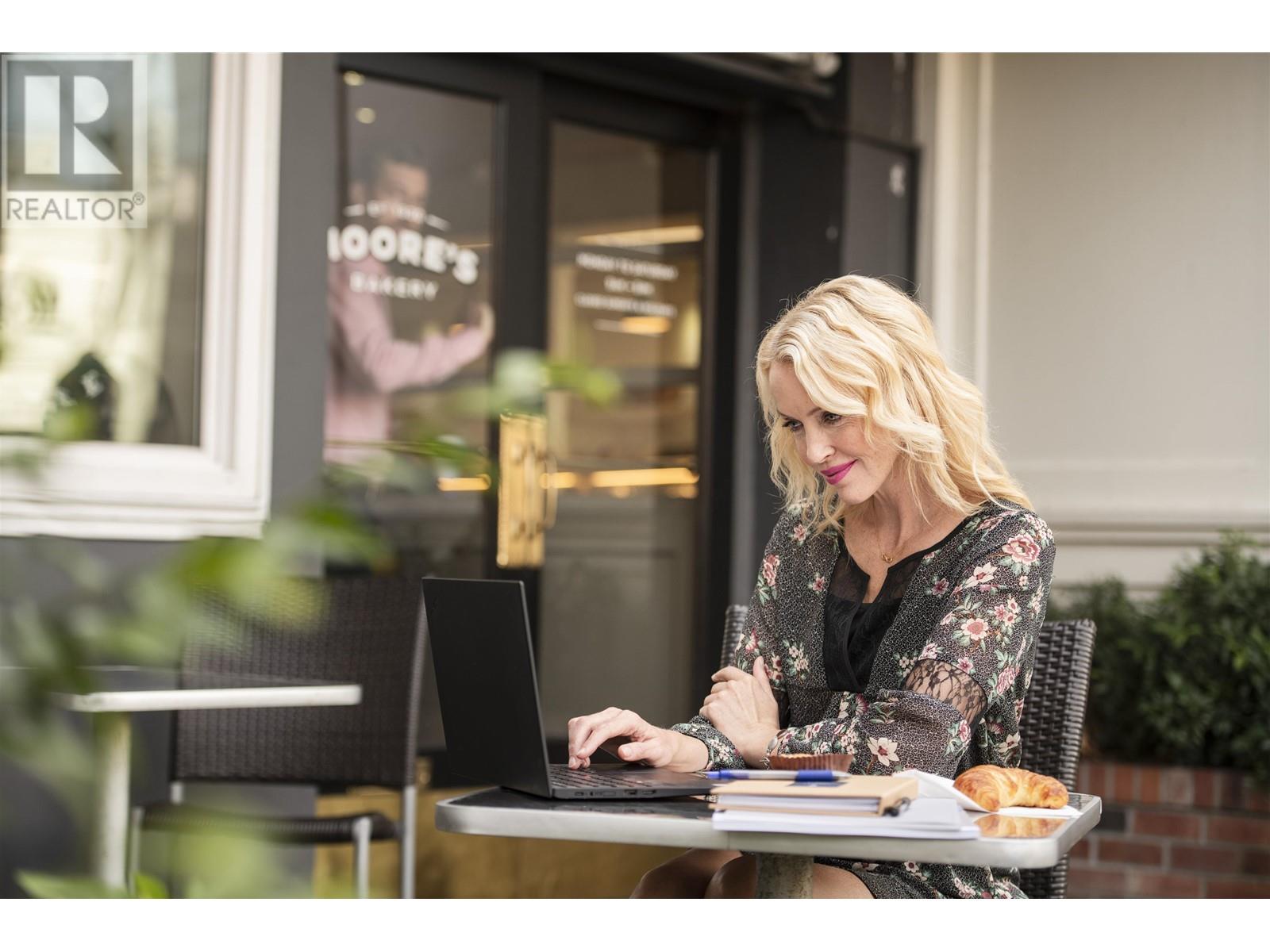 Listing Picture 19 of 28 : 403 2096 W 47TH AVENUE, Vancouver / 溫哥華 - 魯藝地產 Yvonne Lu Group - MLS Medallion Club Member