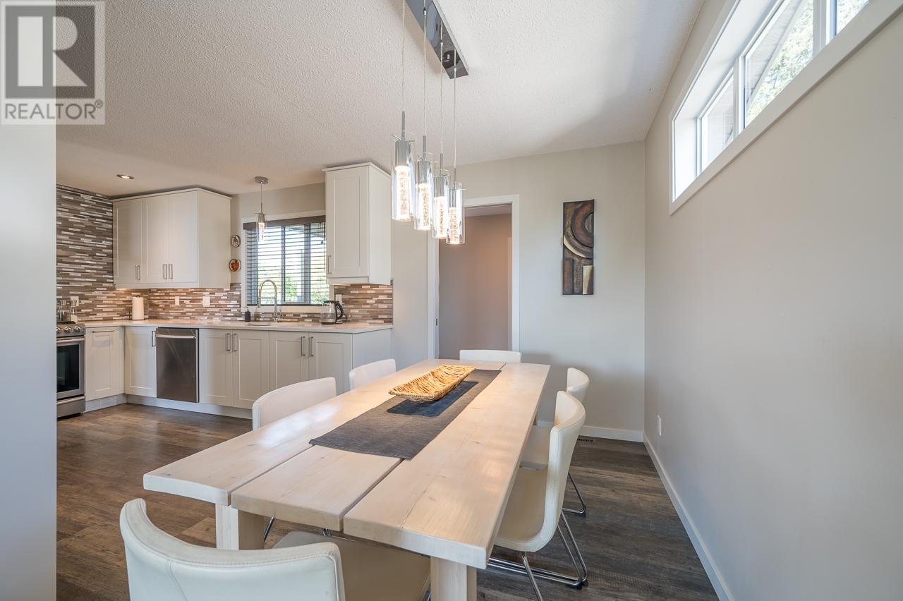 991 12th Street, Kamloops, British Columbia   - Photo 26 - 180375