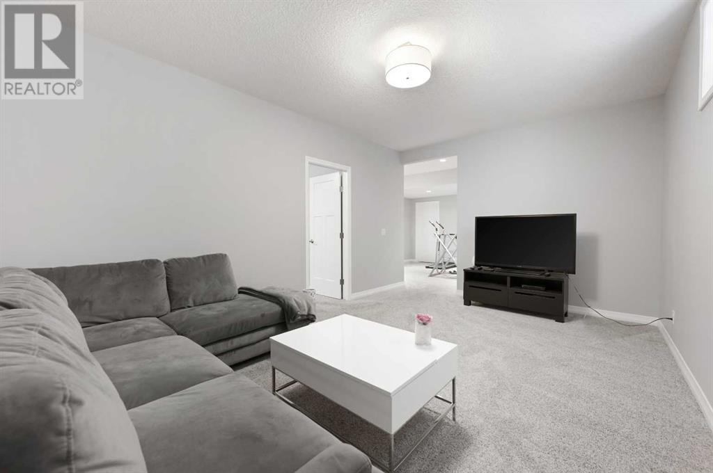 4 Mahogany Park Se, Calgary, Alberta  T3M 2J9 - Photo 35 - A2156184