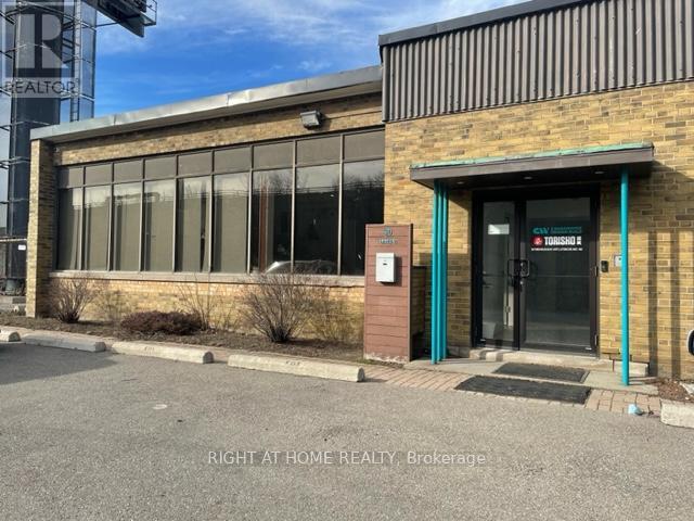 A & B - 30 Fordhouse Boulevard, Toronto, Ontario  M8Z 1M6 - Photo 1 - W9256043