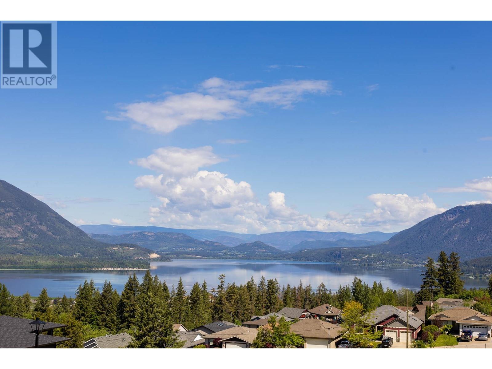 Lot 15 16 Avenue SE Lot# 15, salmon arm, British Columbia