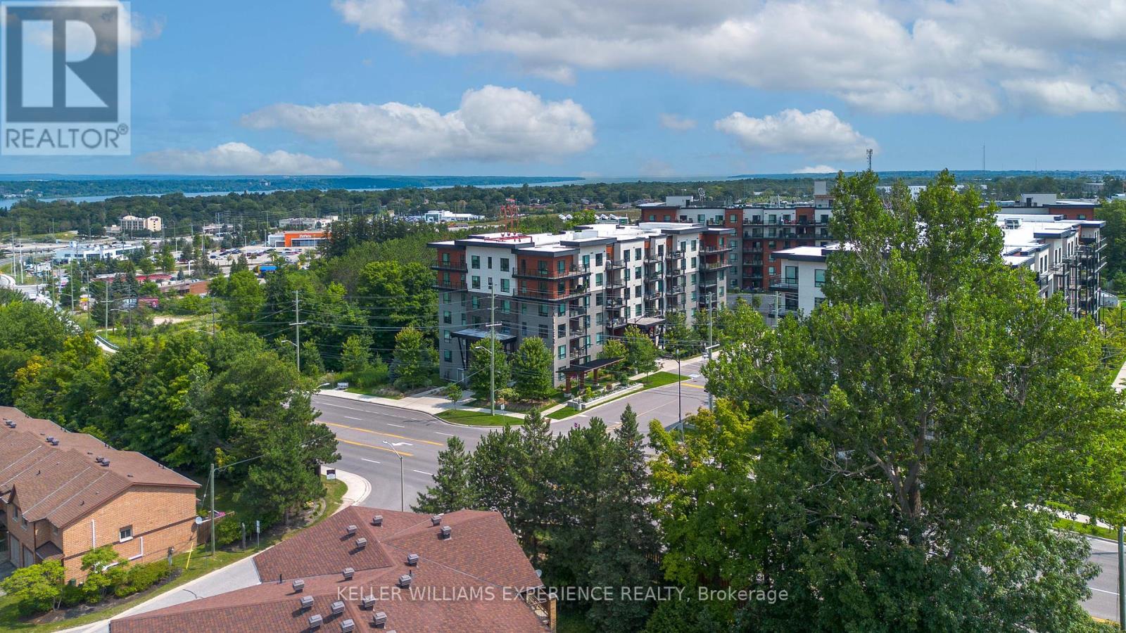 101 - 300 Essa Road E, Barrie (Ardagh), Ontario  L9J 0B9 - Photo 2 - S9256266