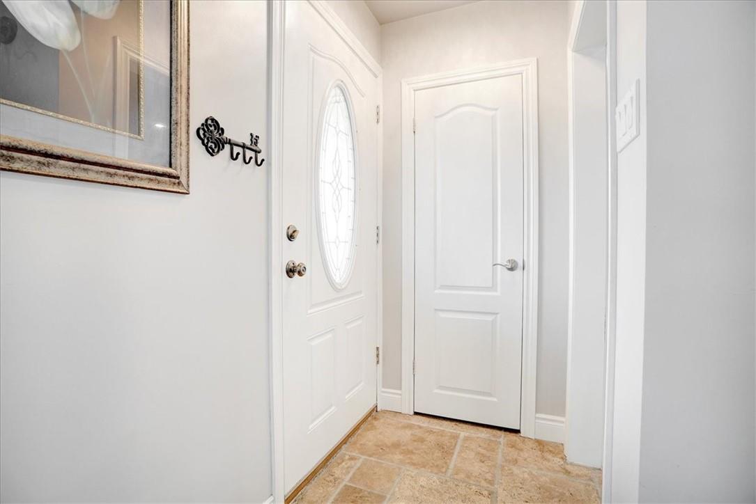 112 Sunrise Drive, Hamilton, Ontario  L8K 4C3 - Photo 6 - H4203018