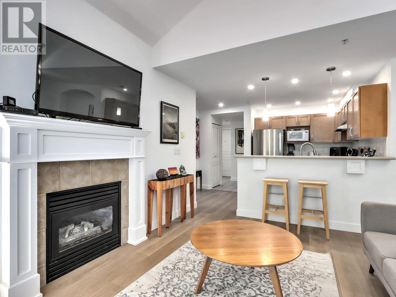 302 333 E 1st Street, North Vancouver, British Columbia  V7L 4W9 - Photo 12 - R2906755