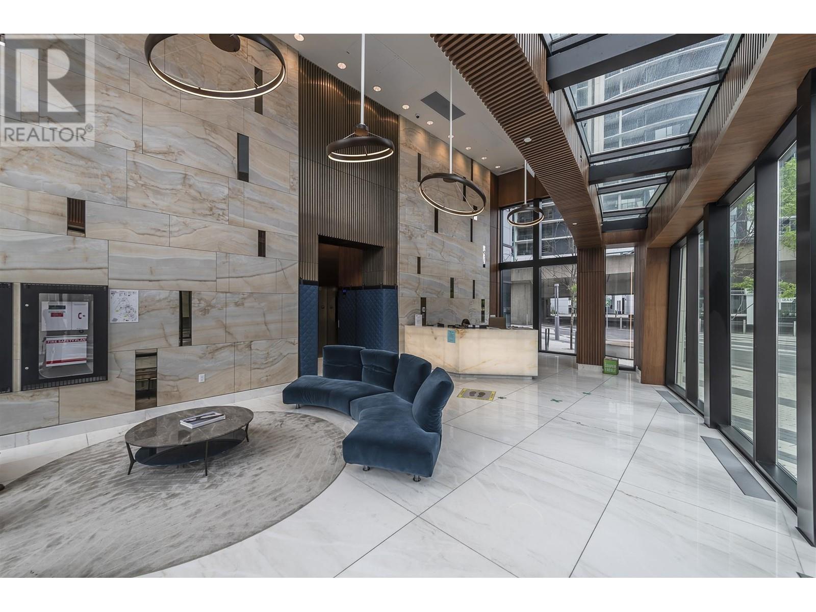 Listing Picture 3 of 10 : 2001 89 NELSON STREET, Vancouver / 溫哥華 - 魯藝地產 Yvonne Lu Group - MLS Medallion Club Member