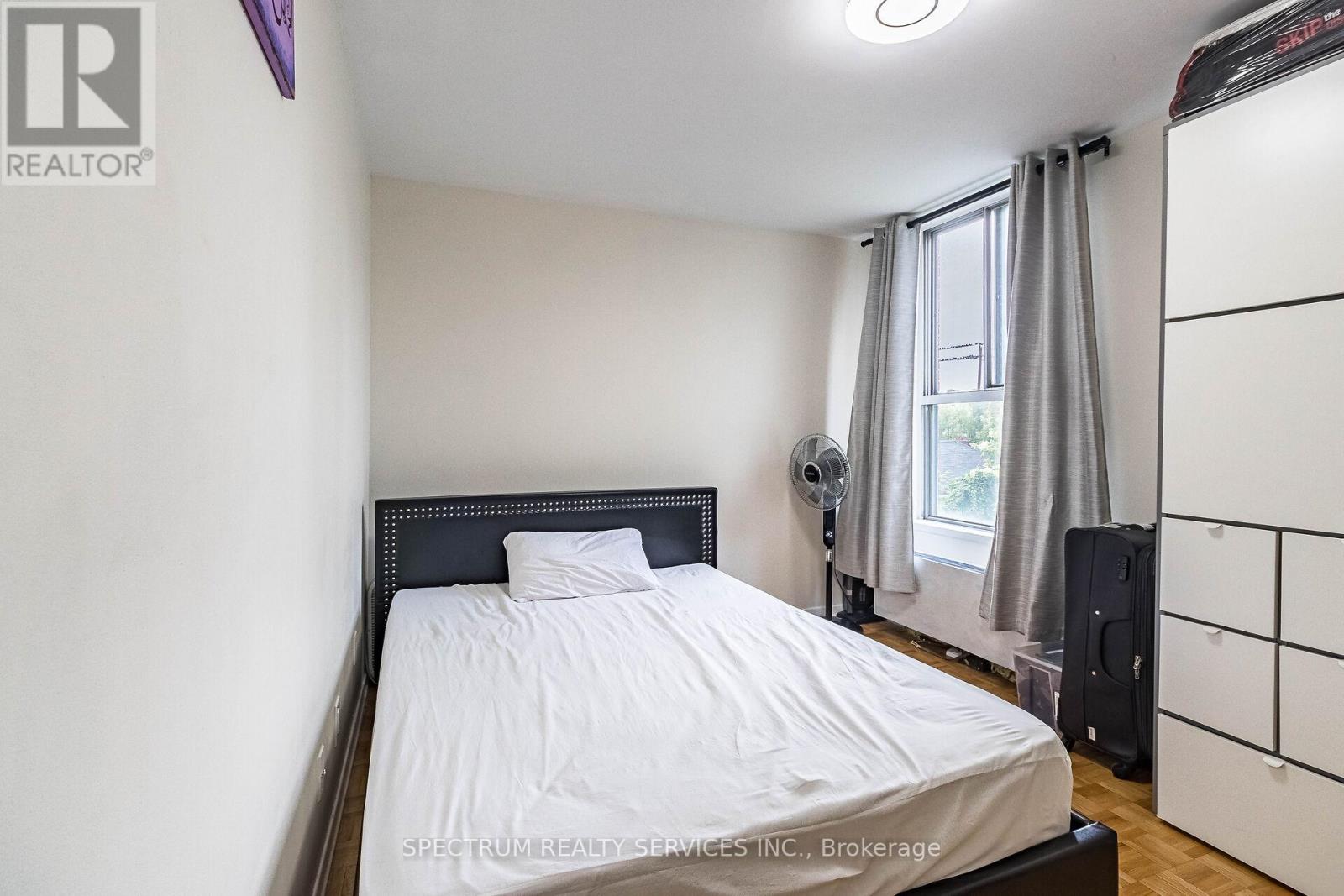 302 - 2835 Islington Avenue, Toronto (Humber Summit), Ontario  M9L 2K2 - Photo 24 - W9256457