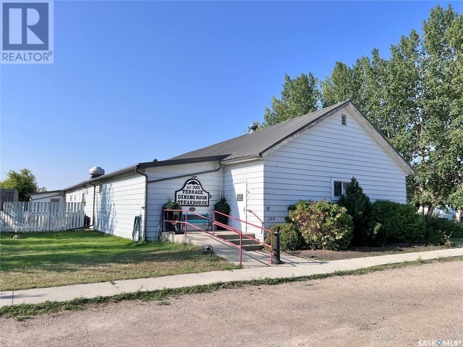 Terrace Dining Room, Broderick, Saskatchewan  S0L 0H0 - Photo 20 - SK979792