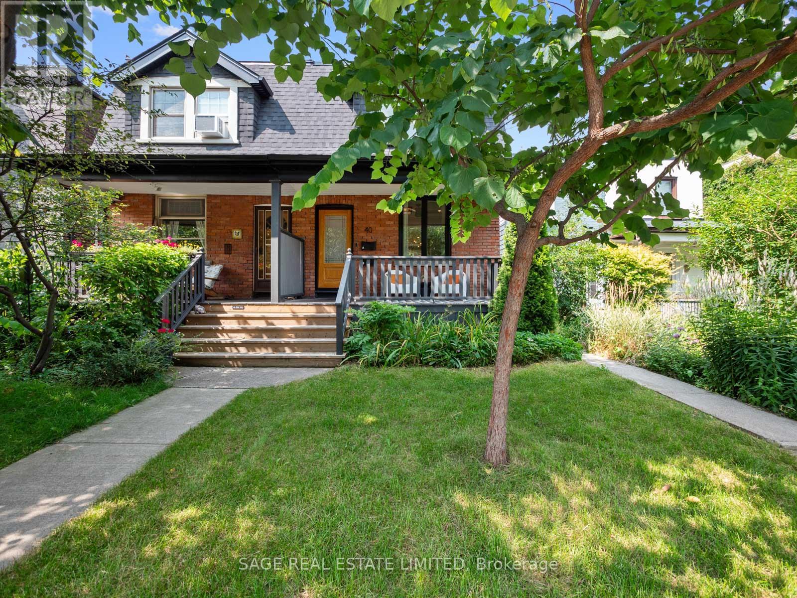 40 Fern Avenue, Toronto (Roncesvalles), Ontario  M6R 1K1 - Photo 2 - W9256636