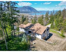 633 9 Street Se Se Salmon Arm, Salmon Arm, Ca