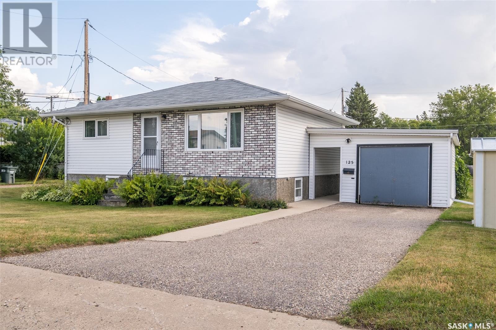 125 23rd STREET W, prince albert, Saskatchewan