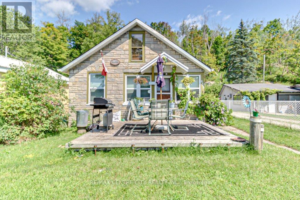 435 Edith Cavell Boulevard, Central Elgin, Ontario  N5L 1E7 - Photo 1 - X9256833