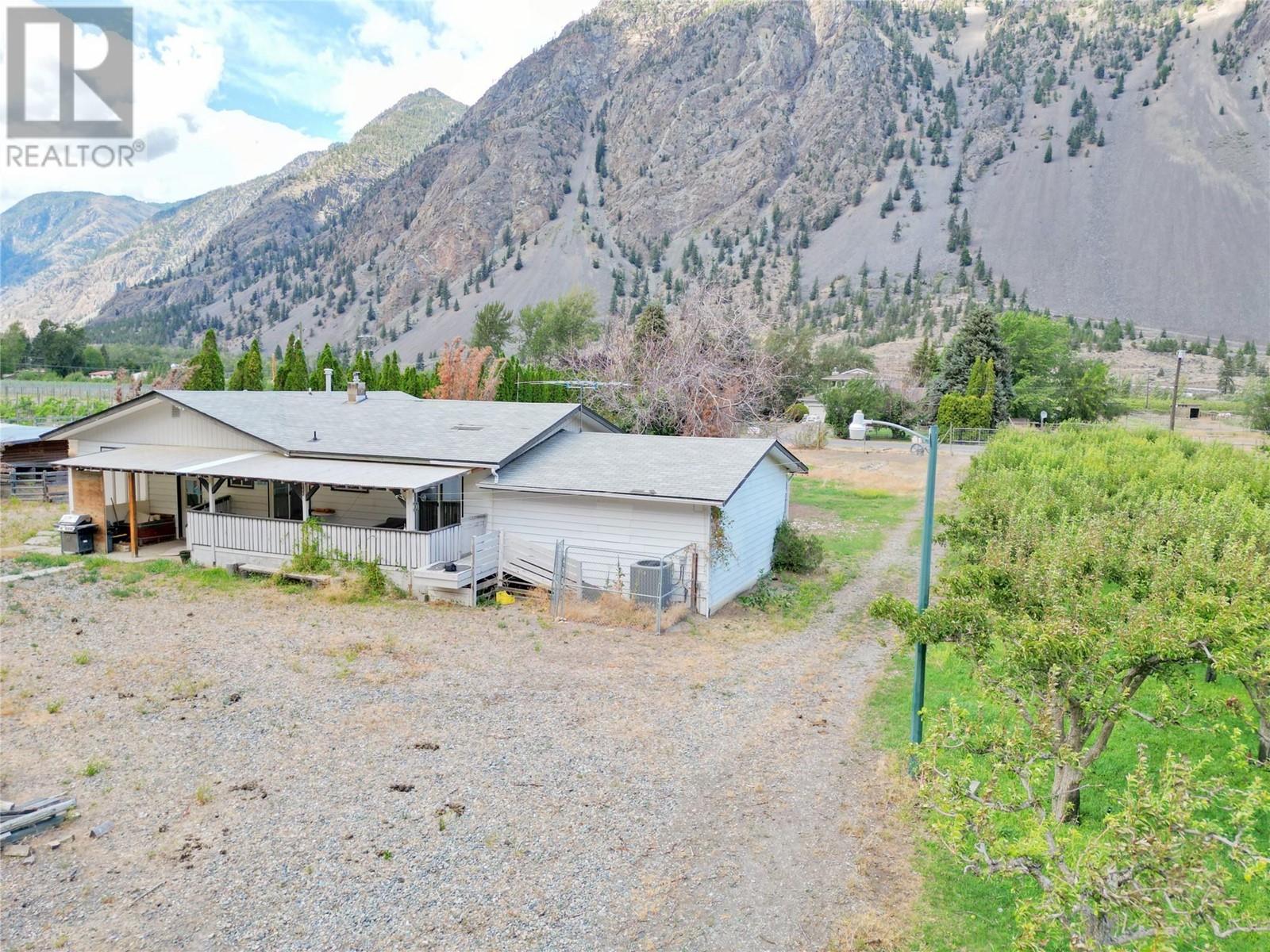 3219 River Road Keremeos