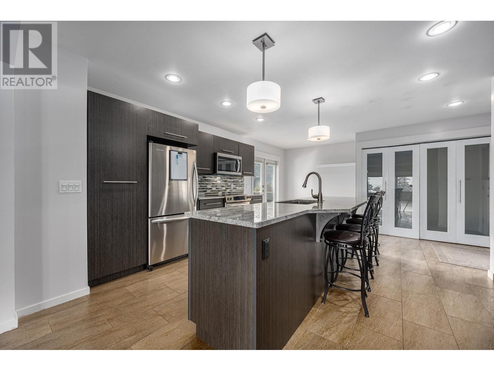 588 Tunstall Cres, Kamloops, British Columbia  V2C 3J1 - Photo 16 - 180387