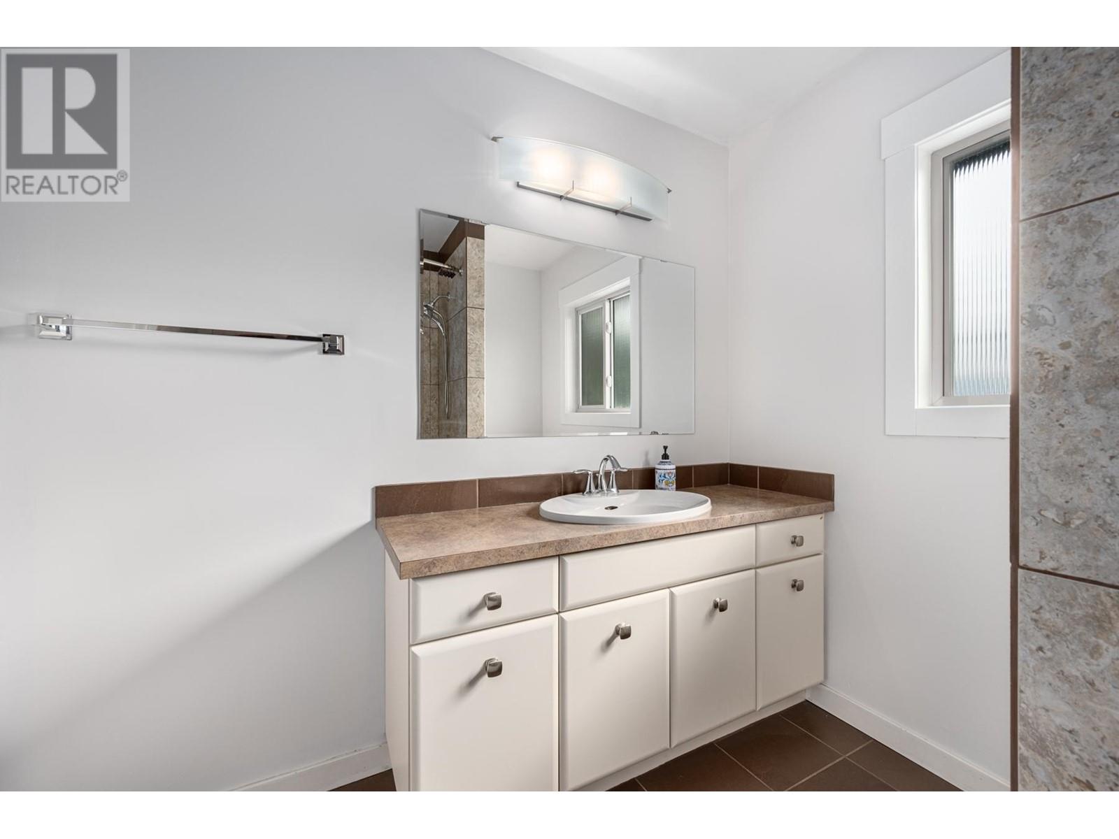 588 Tunstall Cres, Kamloops, British Columbia  V2C 3J1 - Photo 30 - 180387