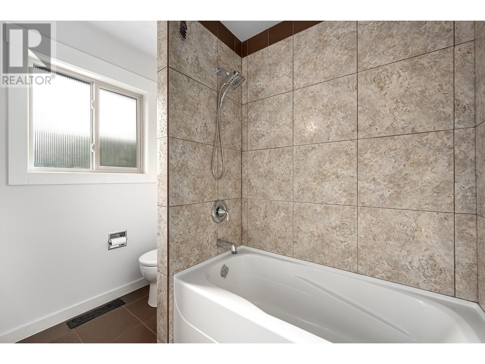 588 Tunstall Cres, Kamloops, British Columbia  V2C 3J1 - Photo 31 - 180387