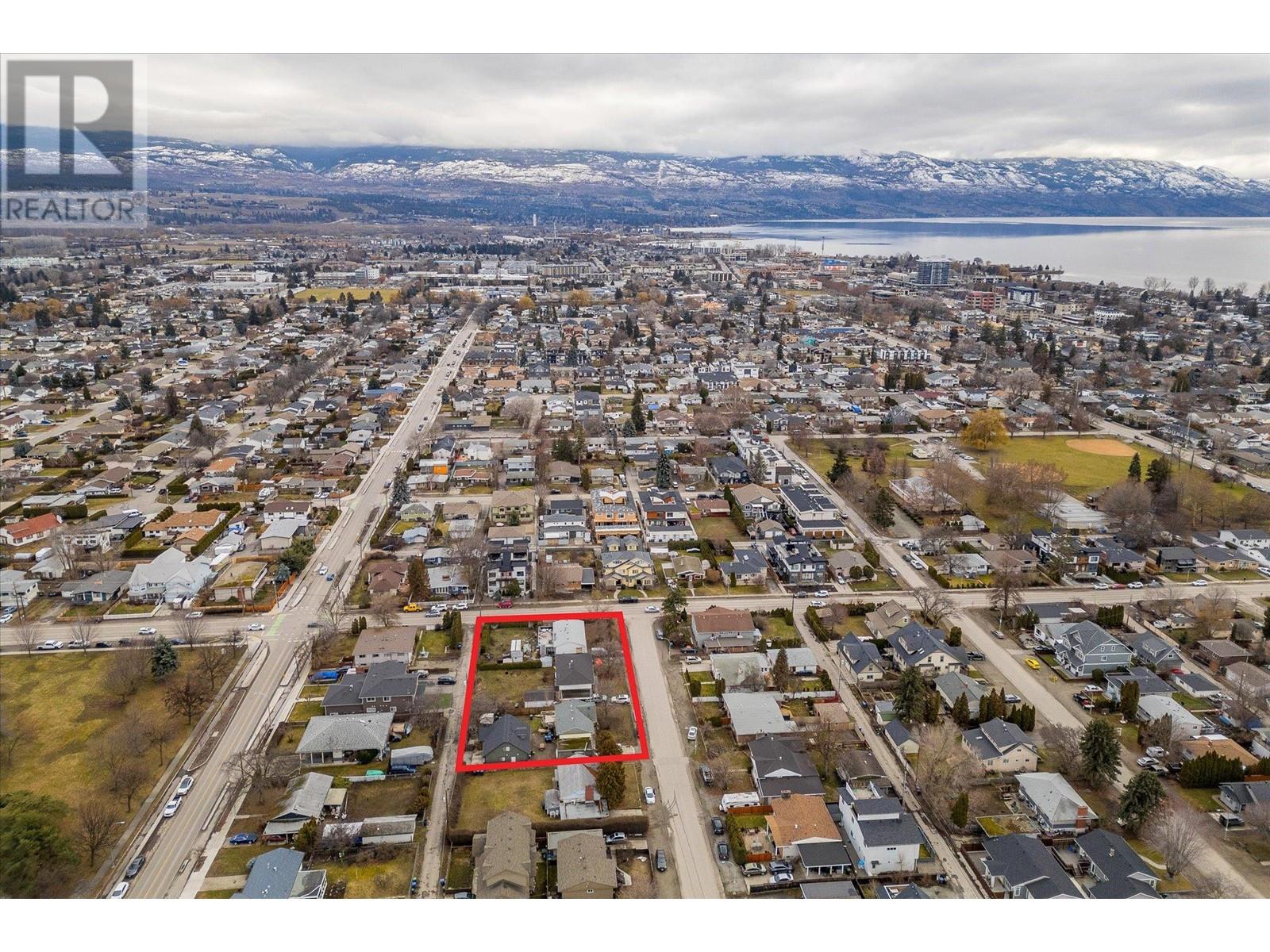 2281 Burnett Street Kelowna