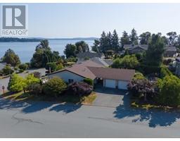 133 Glen Ave Ladysmith